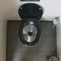 Скрытая камера в туалете университета
